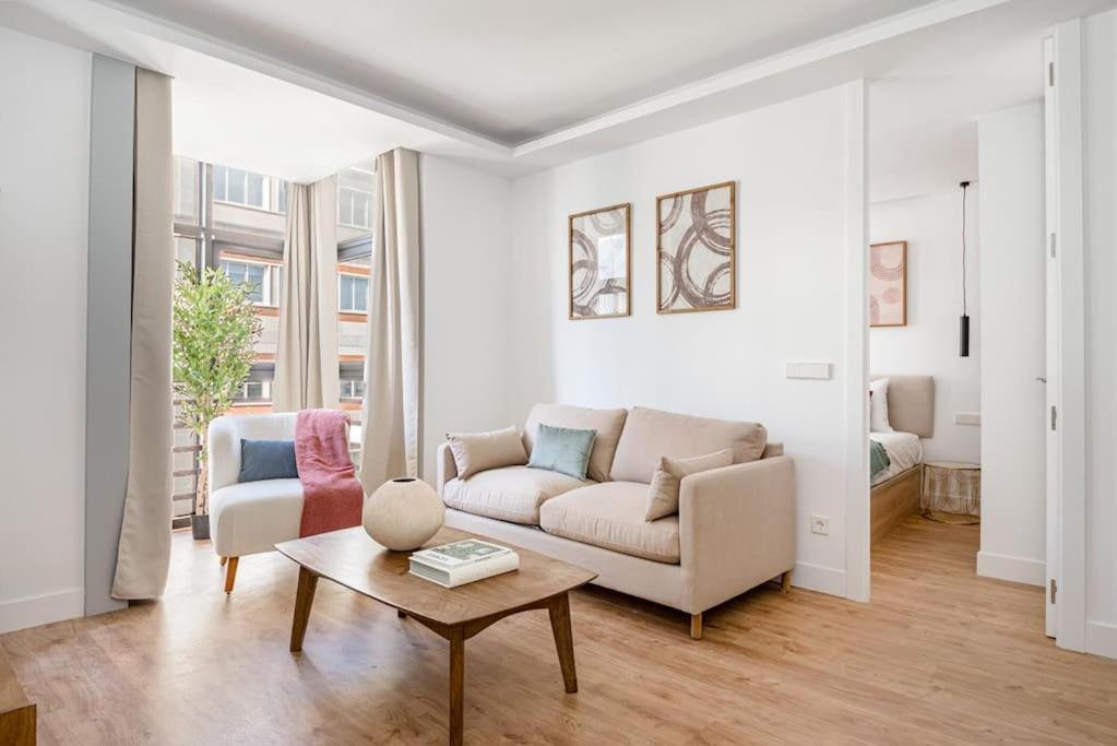 Gran Via VI Calle Jacometrezo 2Br 2Bh Apartman Madrid Kültér fotó