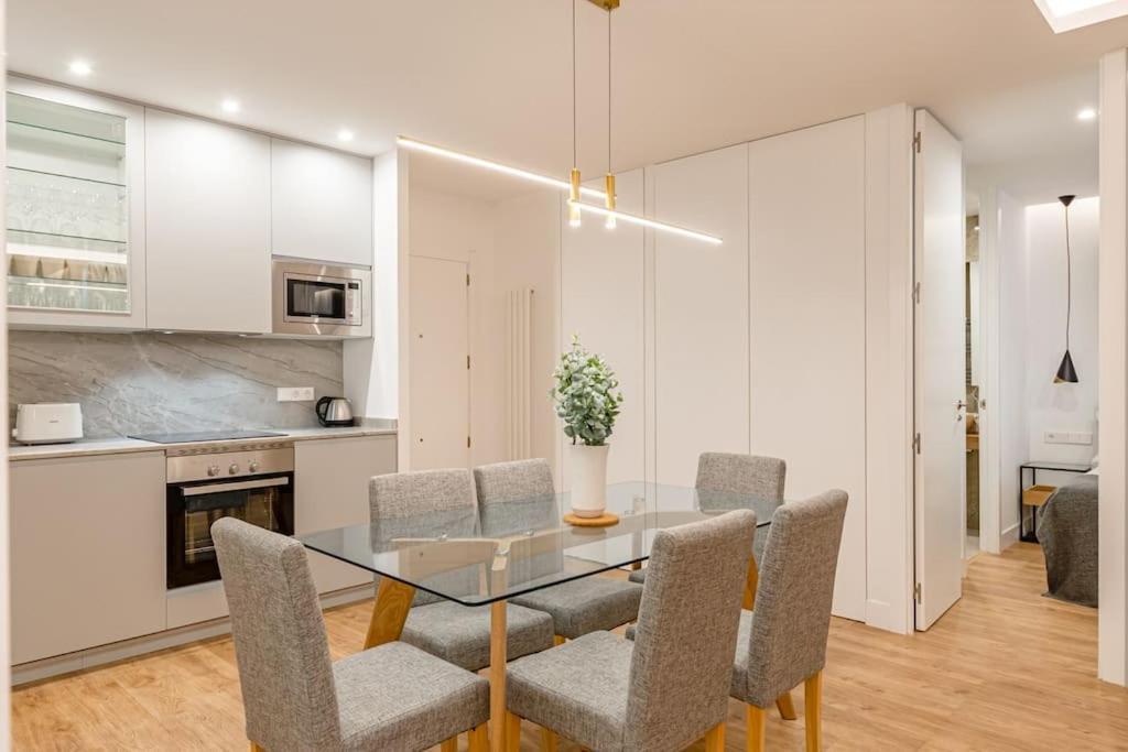Gran Via VI Calle Jacometrezo 2Br 2Bh Apartman Madrid Kültér fotó