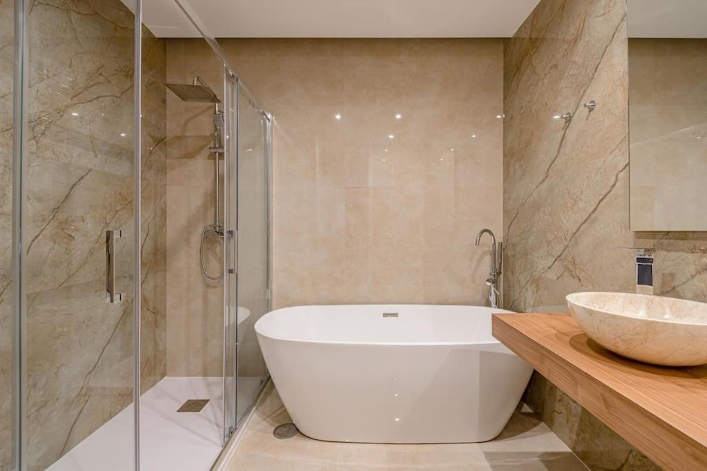 Gran Via VI Calle Jacometrezo 2Br 2Bh Apartman Madrid Kültér fotó