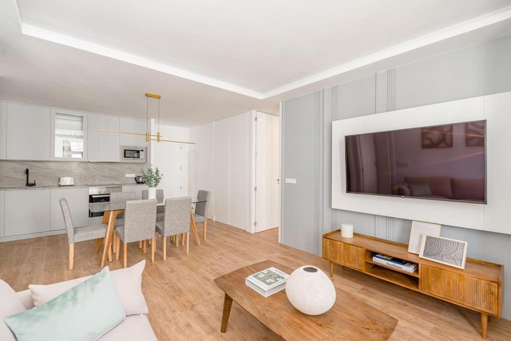 Gran Via VI Calle Jacometrezo 2Br 2Bh Apartman Madrid Kültér fotó