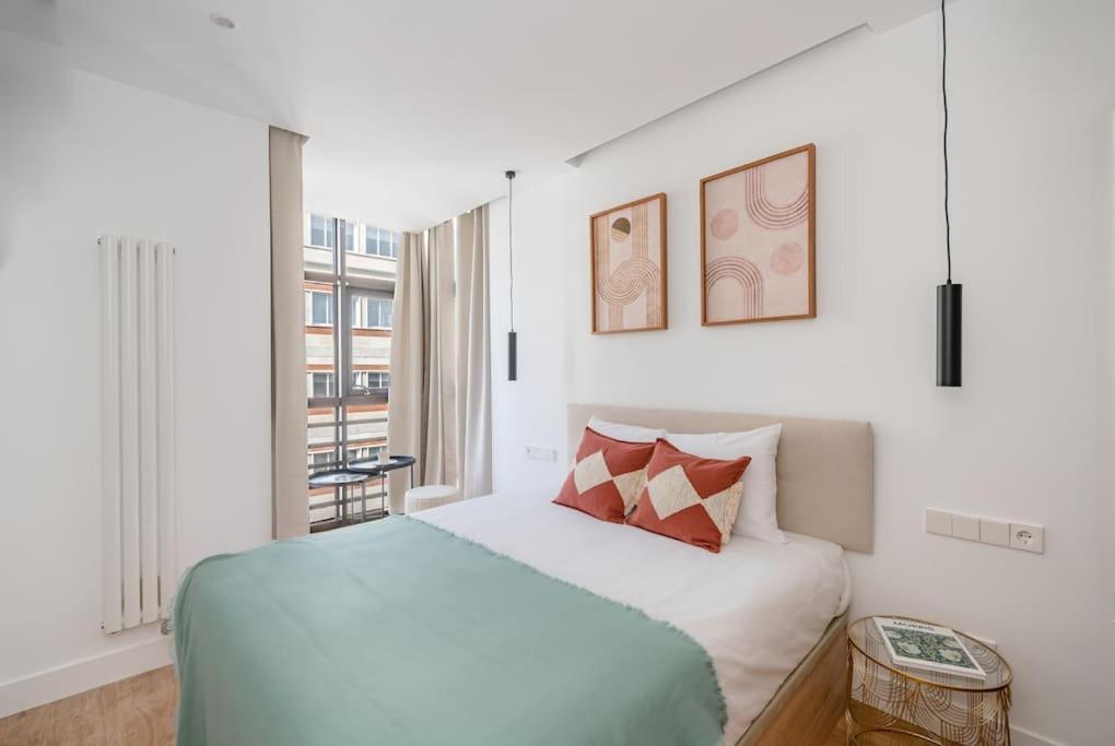 Gran Via VI Calle Jacometrezo 2Br 2Bh Apartman Madrid Kültér fotó