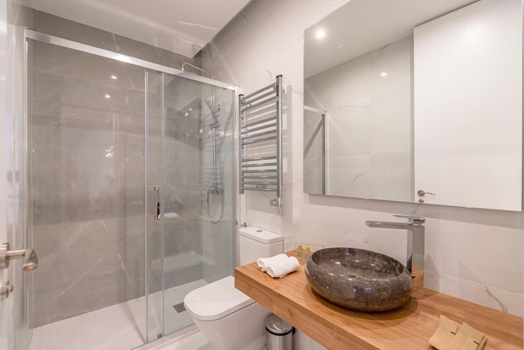 Gran Via VI Calle Jacometrezo 2Br 2Bh Apartman Madrid Kültér fotó